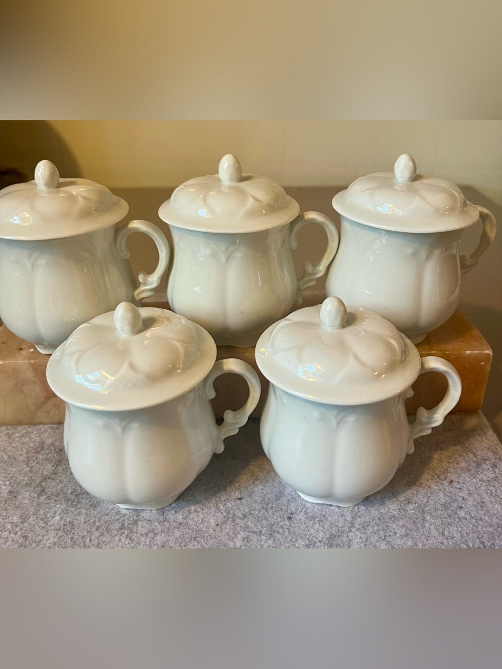 Limoges France White Porcelain Covered Pots de Creme Vintage Set Of Five